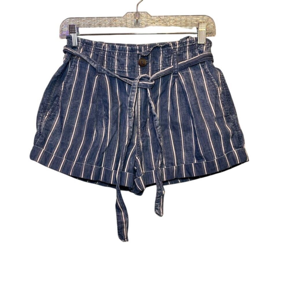 American Eagle Striped Paperbag High Waisted Shorts Tie Belt Blue White Size 6